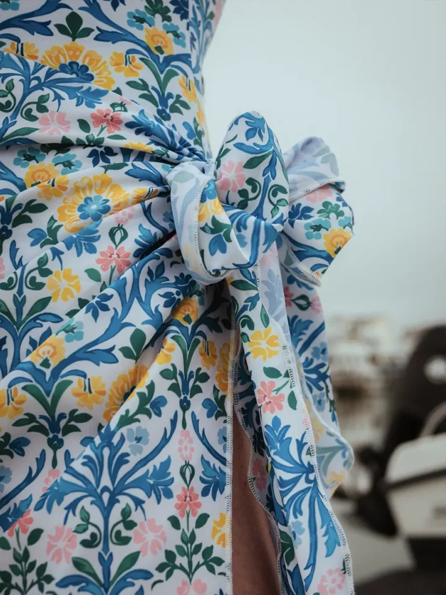 The Floral Lotus Sarong - Image 3